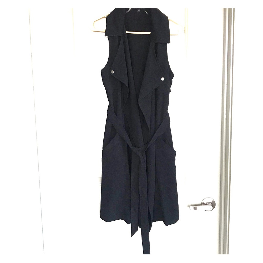 Staccato long black vest